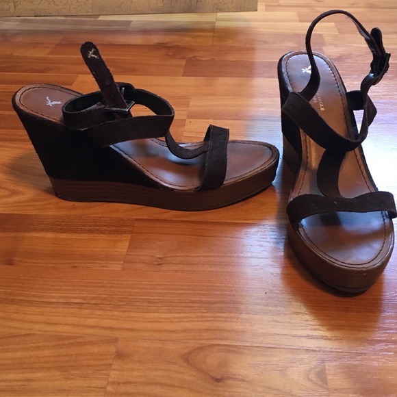 AMERICAN EAGLE OUTFITTERS SANDALS