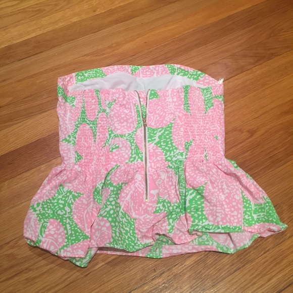 Lily Pulitzer pink peplum top - Picture 3 of 3