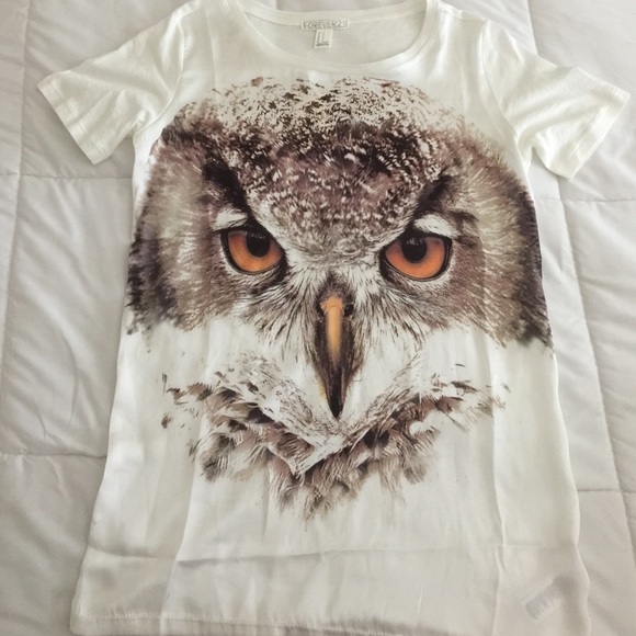 Forever 21 Owl Tee shirt