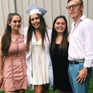 Meet your Posher, Bella