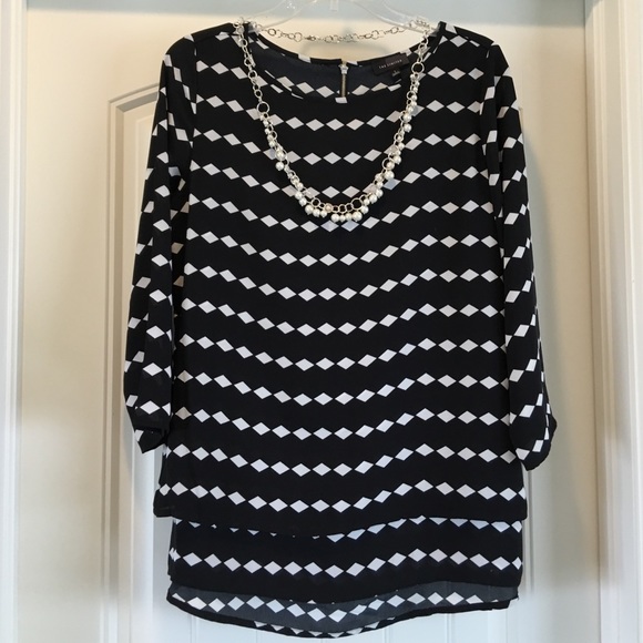 The Limited Black & White print Layered Tunic