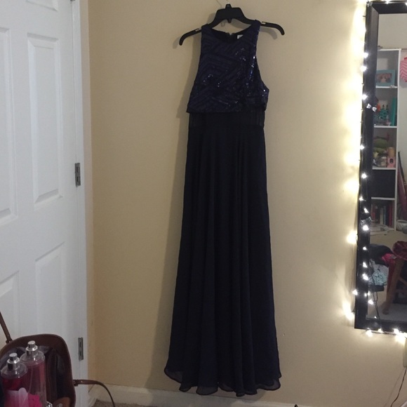 Navy blue prom dress.