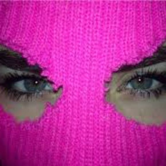 Meet your Posher, Najma