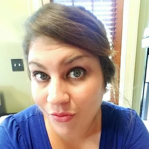 Meet your Posher, Lacey