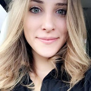 Meet your Posher, Karina