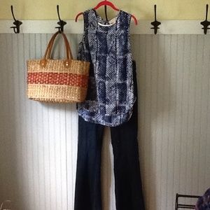 Michael Kors top in size small (fits size 4/6)