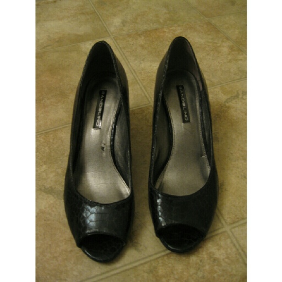 Bandolino Black Peep Toe Heels
