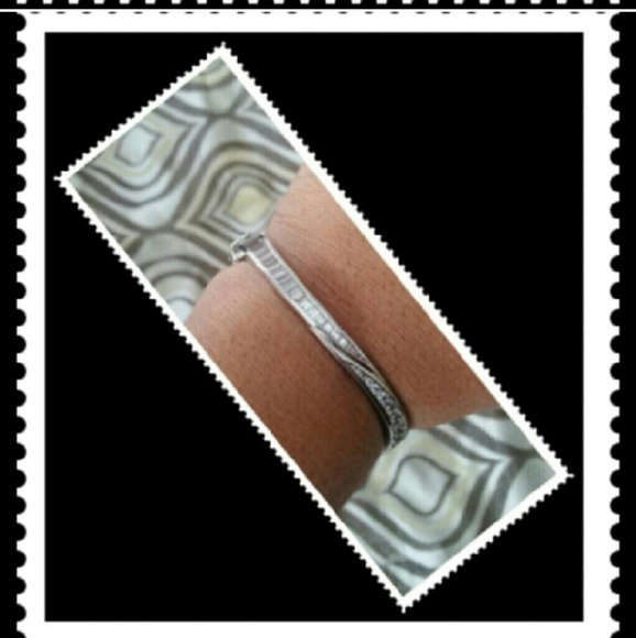 Bracelet  🔴 ** SALE **