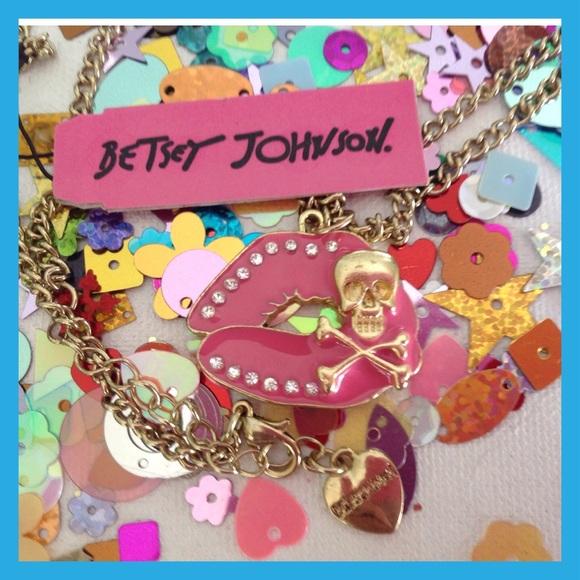 BJ LIP NECKLACE W/A SKULL/BONES - Picture 1 of 3