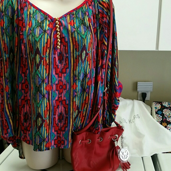 SALE😊😊 BNWOT T-bags LA Colorful M Flying  blouse - Picture 3 of 8