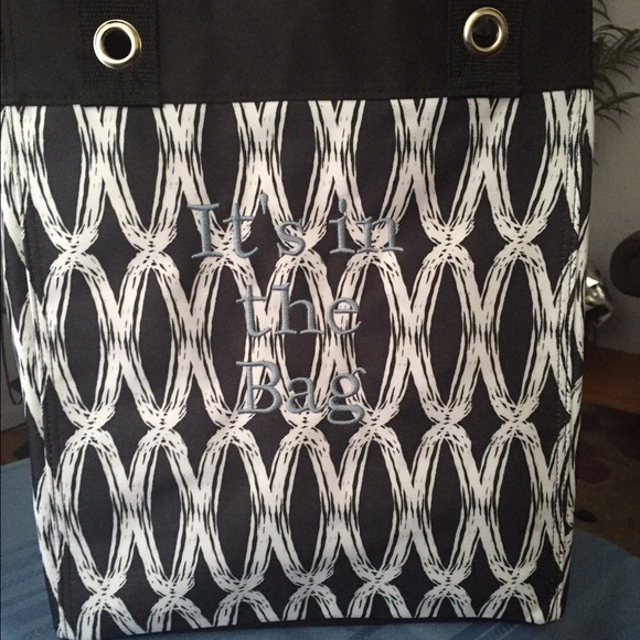 Thirty one essential storage tote