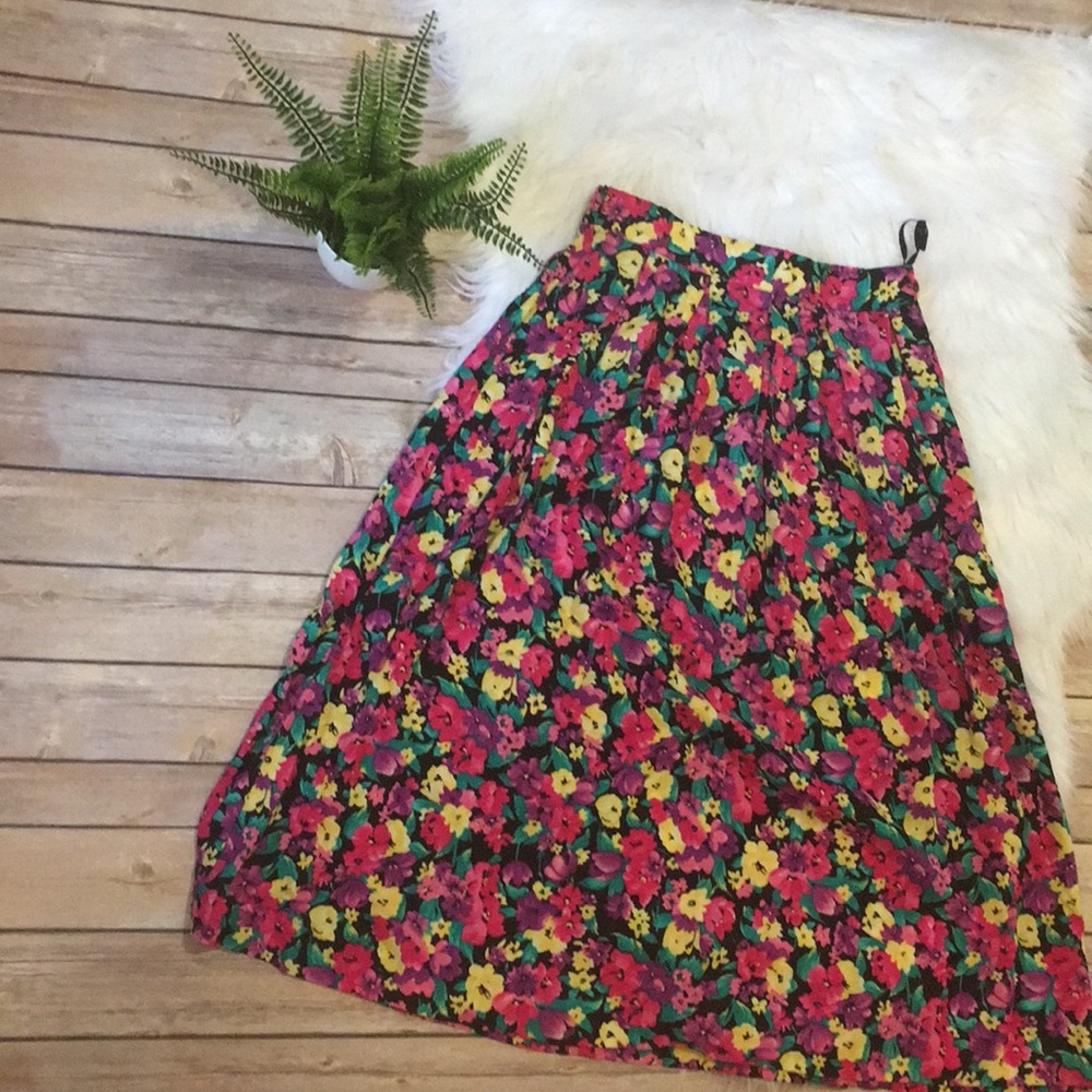 ❄️Vintage high-waisted Floral midi skirt- size 0/2