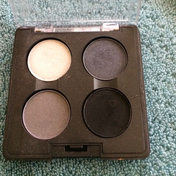 Mac shadows - Picture 2 of 2