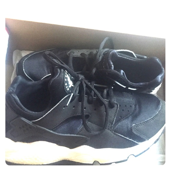 Women's Air Huaraches Run💖