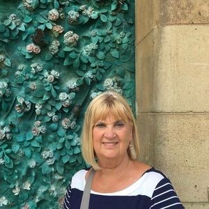 Meet your Posher, Maxine