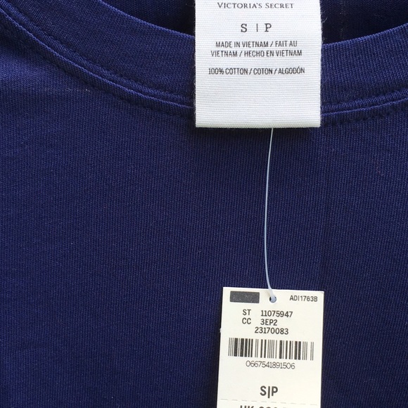 ‼️SOLD‼️BNWT VS PINK CREW TEE - Picture 3 of 3