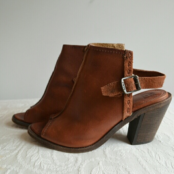 frye slingback