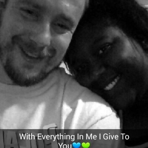 Meet your Posher, Dominique - Picture 1 of 1