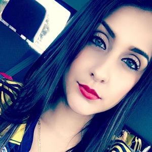 Meet your Posher, Daniela