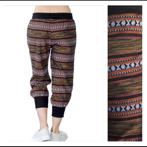 🔴PRICEDROP🔴Last1 Tribal Cropped Joggers XS sold - Picture 2 of 4