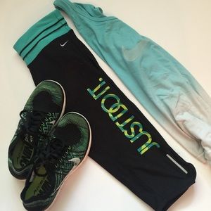 {Nike workout leggings • Sz S}