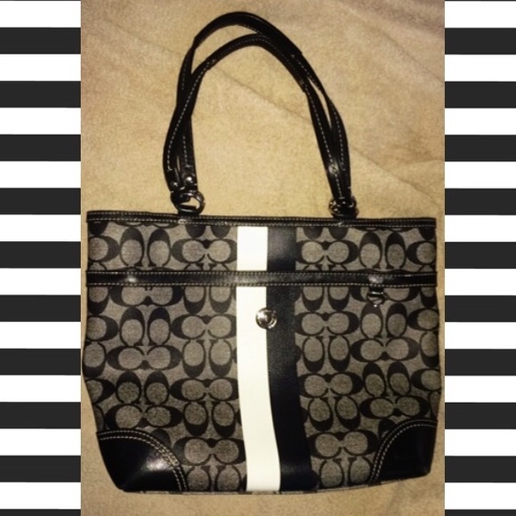 Authentic Striped Coach handbag!🎉