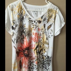 Style & Co white tee shirt