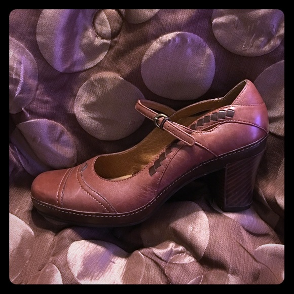 CLARKS Artisan Cognac Brown Leather Dress Shoes