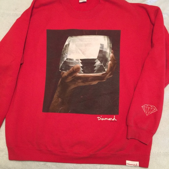 Sweaters - Diamond Crew