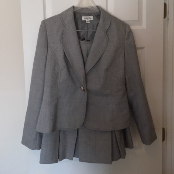 Isabella grey skirt suit in size 12