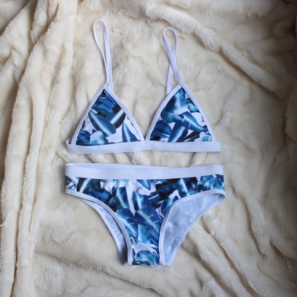 Lead Bring Blue Bikini