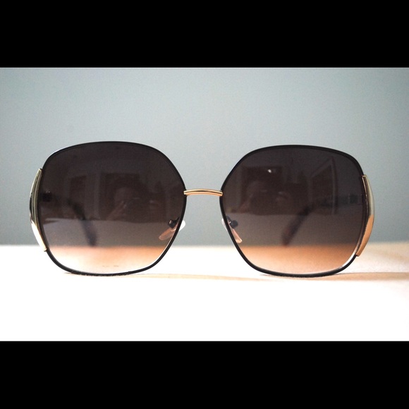 Ann Taylor LOFT Oversize Square Sunglasses