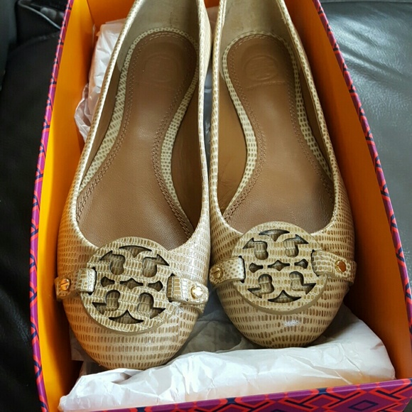 SOLD Tory burch mini miller flats