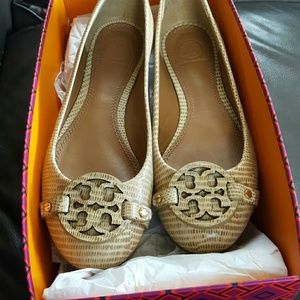 SOLD Tory burch mini miller flats