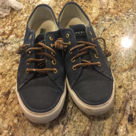 Women's navy sperrys - Picture 2 of 4