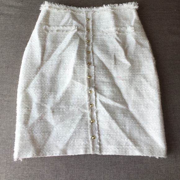 Chanel style Jennifer Lopez pencil skirt