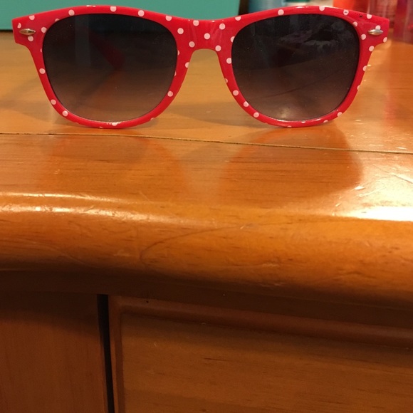 Polkadotted sunglasses