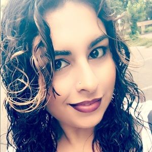 Meet your Posher, Tegan