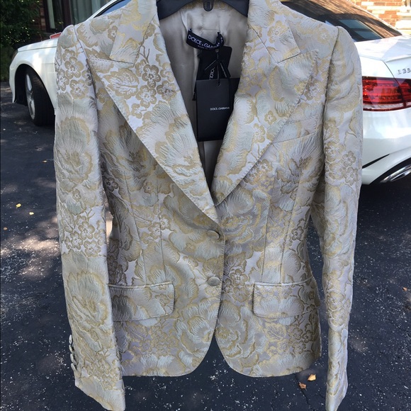 New w/ tags Dolce and Gabbana embroidered blazer.