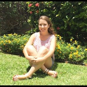 Meet your Posher, Allyssa