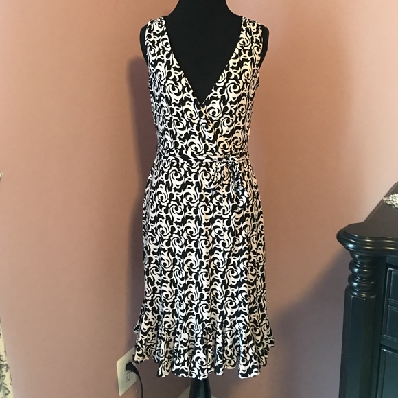 White House Black Market Dress. Size Small.