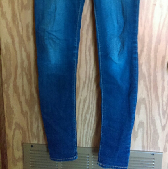 Hollister Jeans - Picture 3 of 4