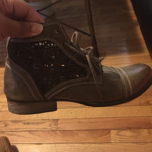 Lace booties - Picture 4 of 4