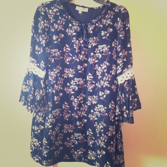 Navy floral dress - Picture 1 of 3