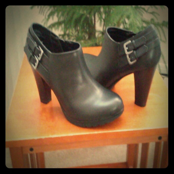 White Mountain  Shoes NWOT