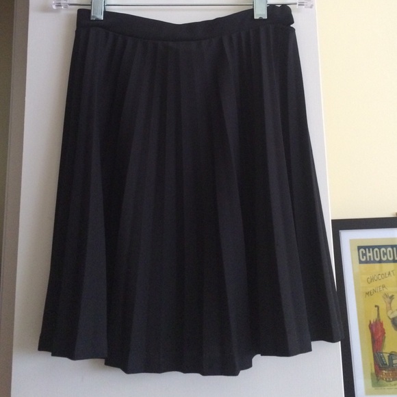 Pleated skirt