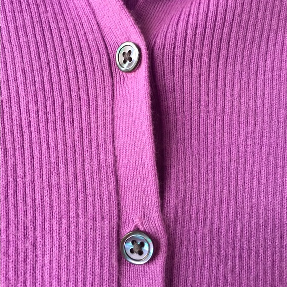 Banana Republic purple cardigan - Picture 4 of 4