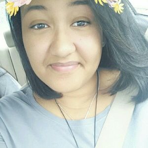 Meet your Posher, Beverly