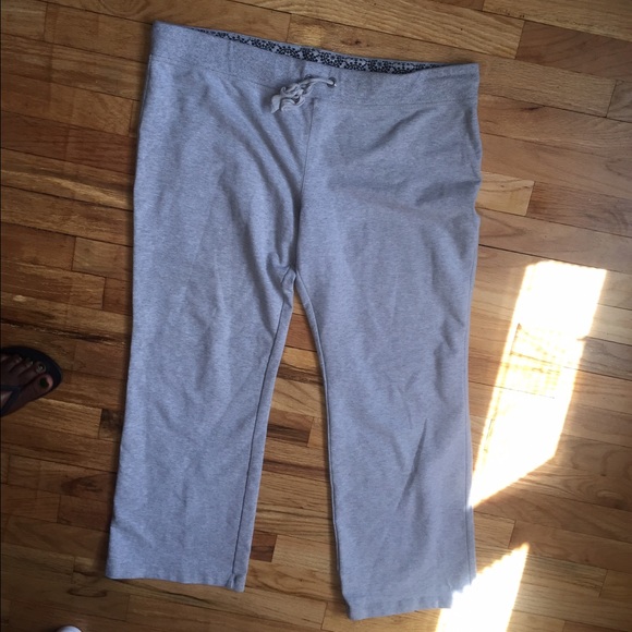 Lounge Set - Picture 3 of 4