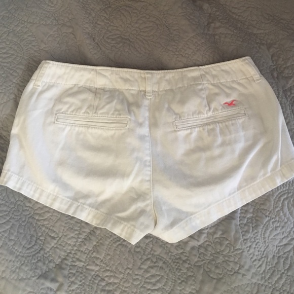 White Hollister shorts